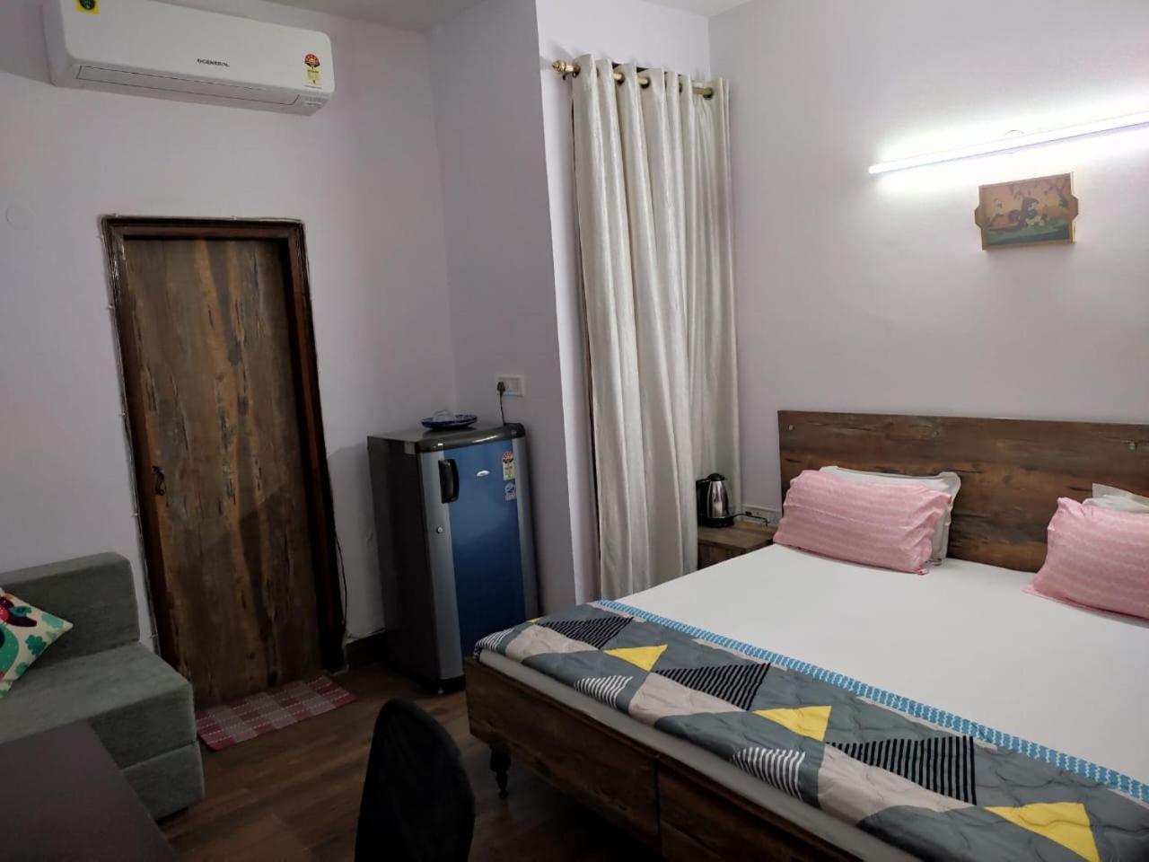 Tatvamasi Homestay Ню Делхи Екстериор снимка
