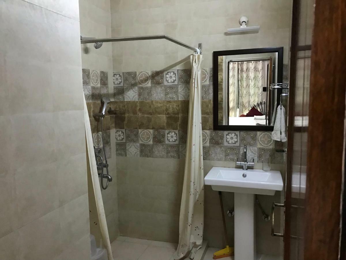 Tatvamasi Homestay Ню Делхи Екстериор снимка